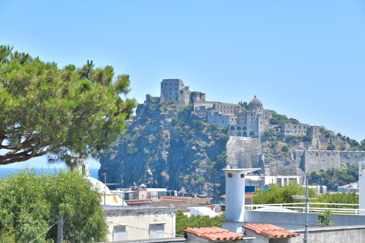 Hotel Pineta ايسكيا المظهر الخارجي الصورة